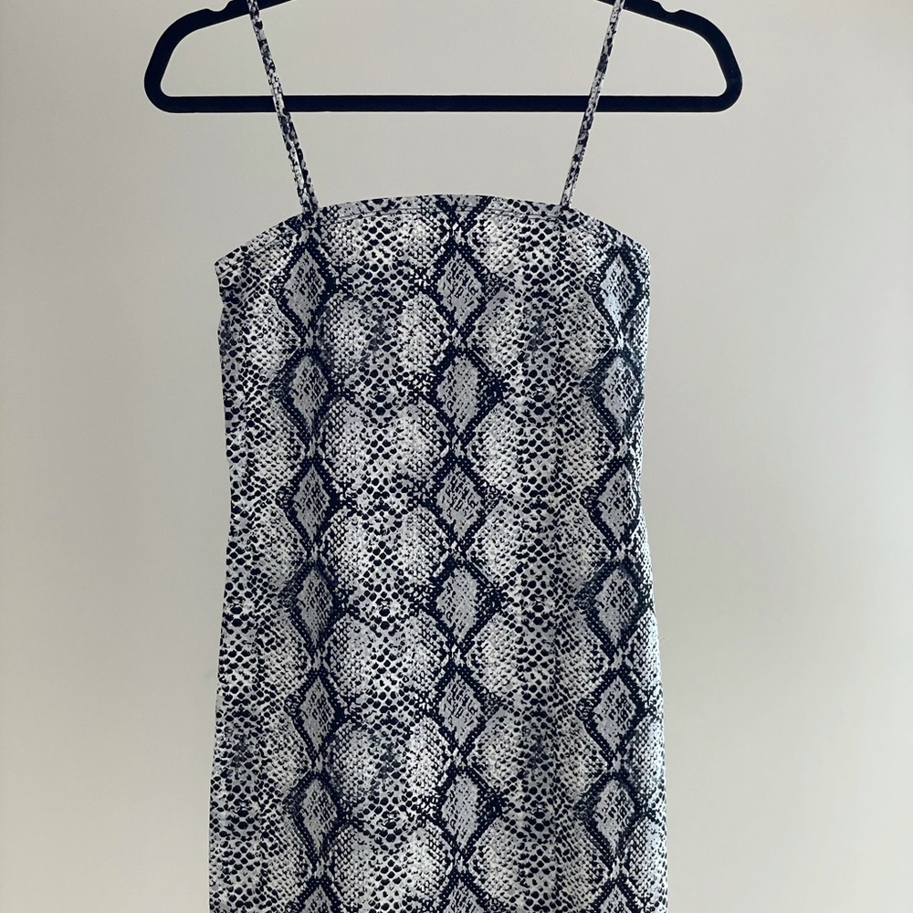 Black and white print dress